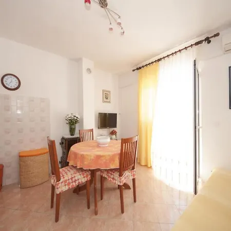 Mira - One Bedroom With Balcony A2 Διαμέρισμα