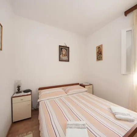 Διαμέρισμα Mira - One Bedroom With Balcony A2 *